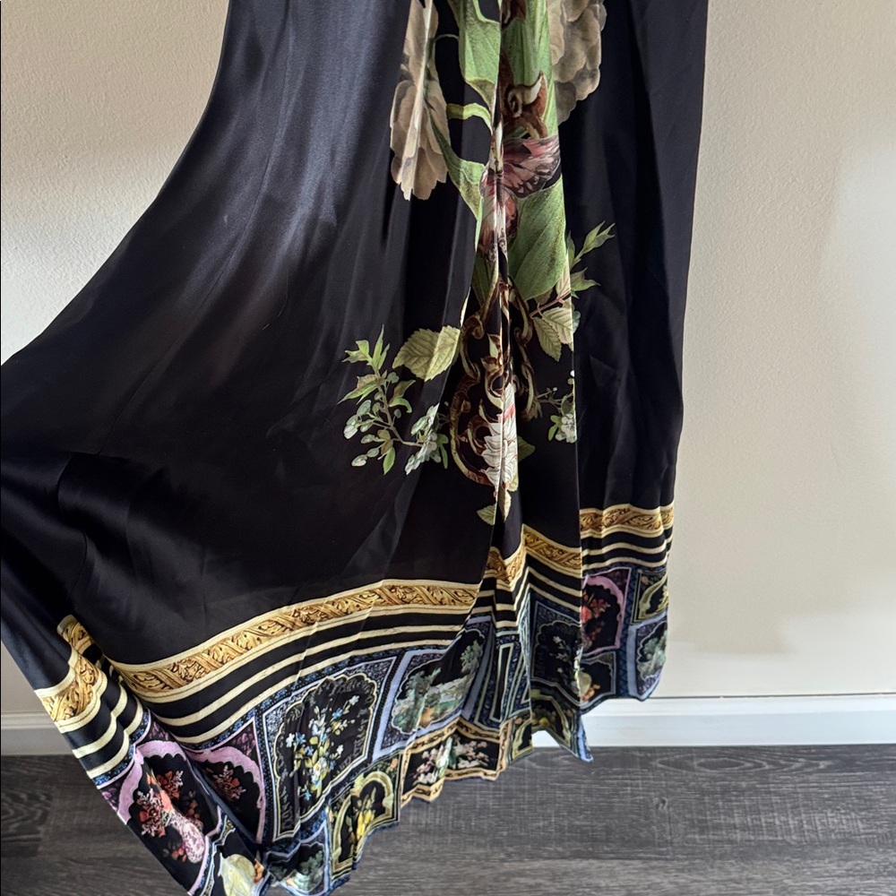 CAMILLA V Neck Full Length Bias Slip Dress
Ottoman Elegance,BRAND NEW,small,$895 - Picture 17 of 17